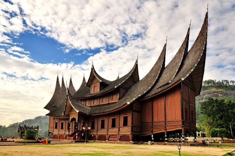 Destinasi Paket Wisata 6 Hari 5 Malam