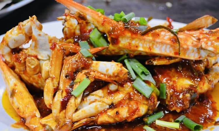 Restoran seafood Padang, Sumber: disway.id