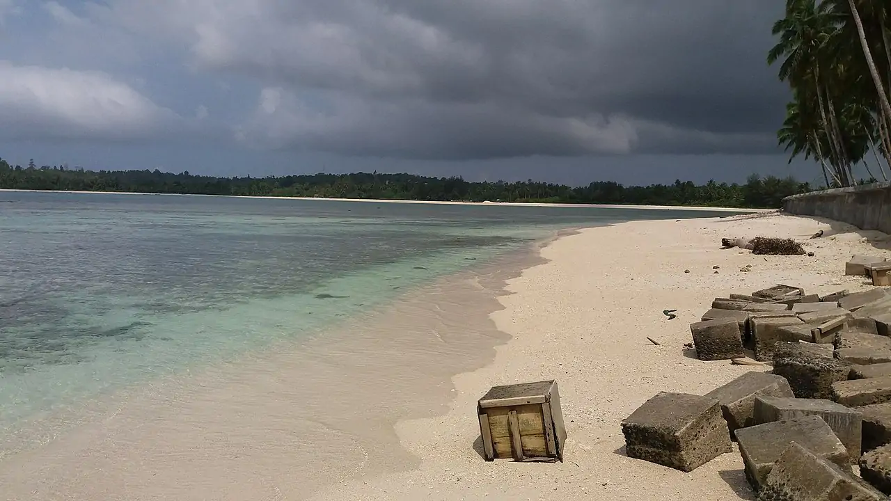 Pantai Tua Pejat