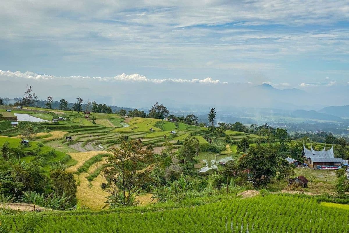 Jelajahi & Menikmati Keindahan Desa Nagari Pariangan: Desa Paling Indah di Sumatera Barat yang Bikin Mata Terpukau