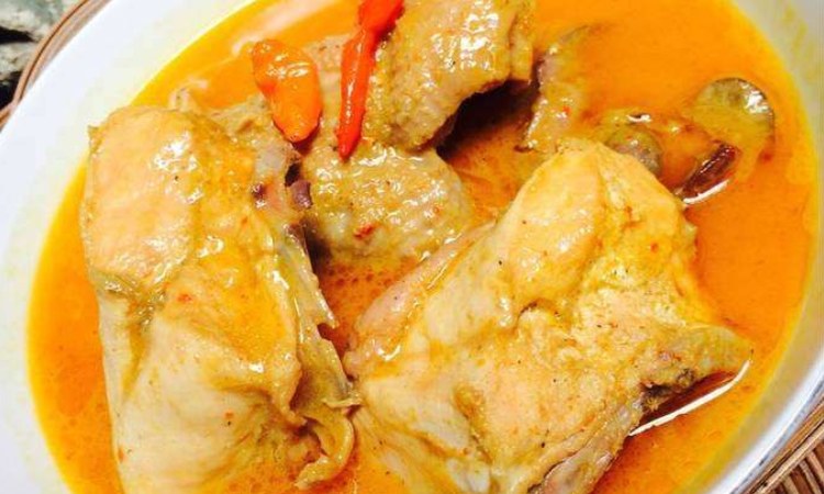 Kuliner gulai khas minang, Sumber: rri.co.id