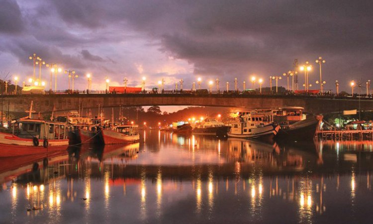 Jembatan Siti Nurbaya, Sumber: wikipedia.com